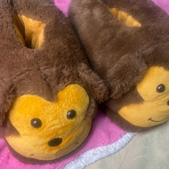 Cute furry inside shoe - Picture 1 of 2